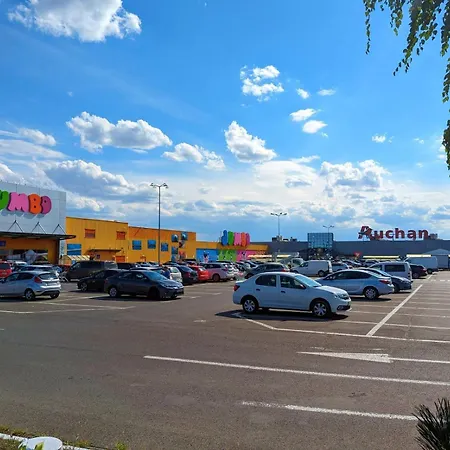 Junior By Kristal Collection 아파트